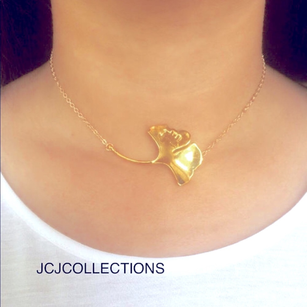 ✨Ginkgo Leaf Necklace✨
